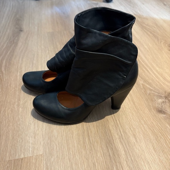 Coclico Black Leather Fold-Over Cuff Ankle Boots – Made in Spain – Size 39 US 8 - Picture 1 of 7